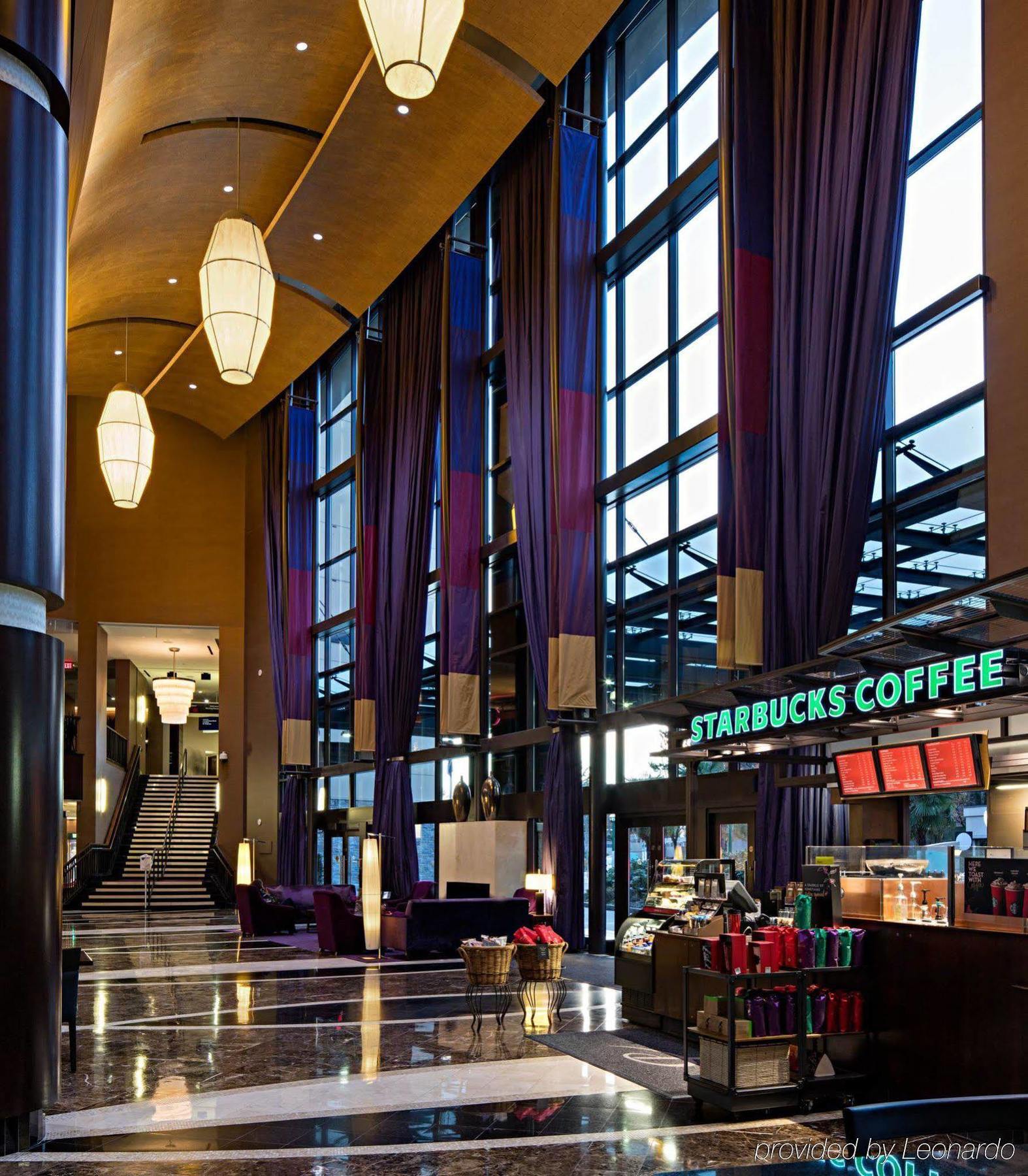 Delta Hotels By Marriott Burnaby Conference Centre Extérieur photo